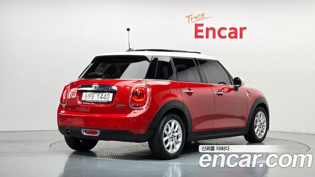 Mini Cooper 2015 — photo 2