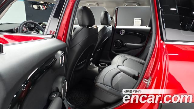 Mini Cooper 2015 — photo 11