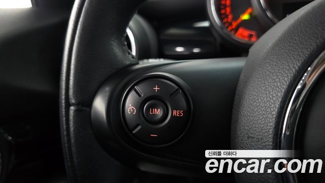 Mini Cooper 2015 — photo 15