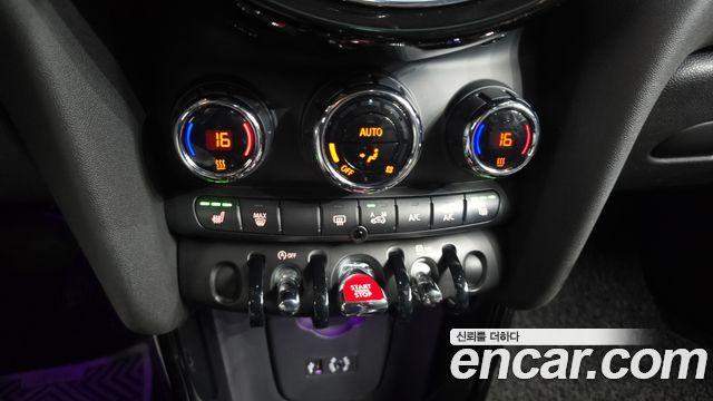Mini Cooper 2015 — photo 19