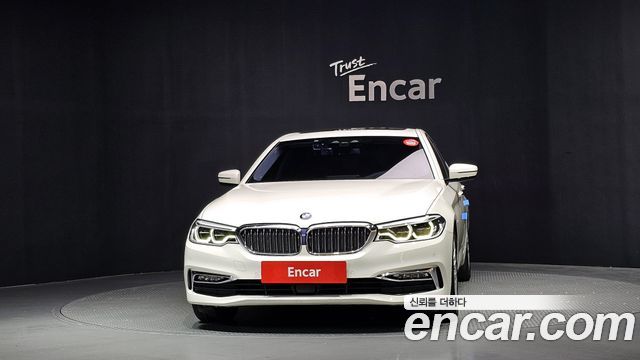 BMW 5-Series 2018 — photo 3