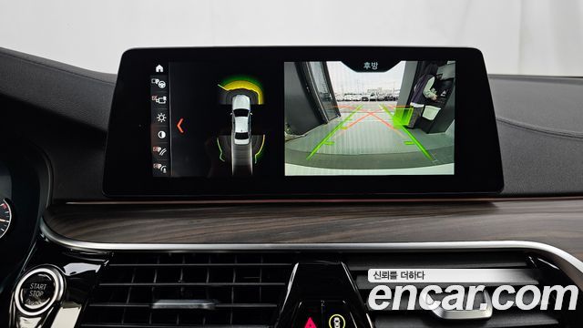 BMW 5-Series 2018 — photo 21