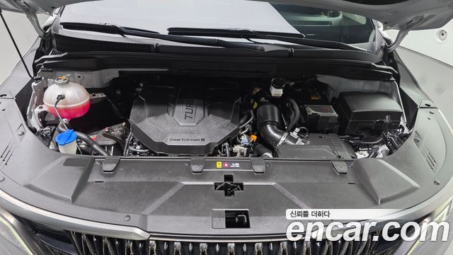 Kia Canival 2023 — photo 6