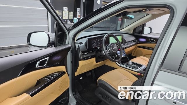 Kia Canival 2023 — photo 10