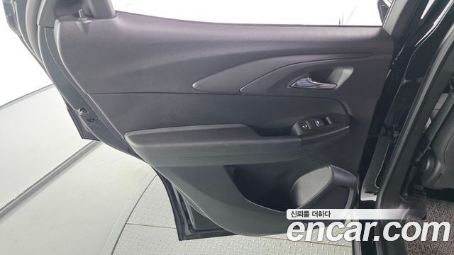 Chevrolet Korea Trailblazer 2022 — photo 15
