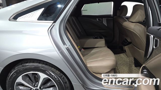 Kia K8 2022 — photo 17