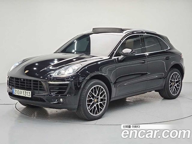 Porsche Macan 2017 — photo 1
