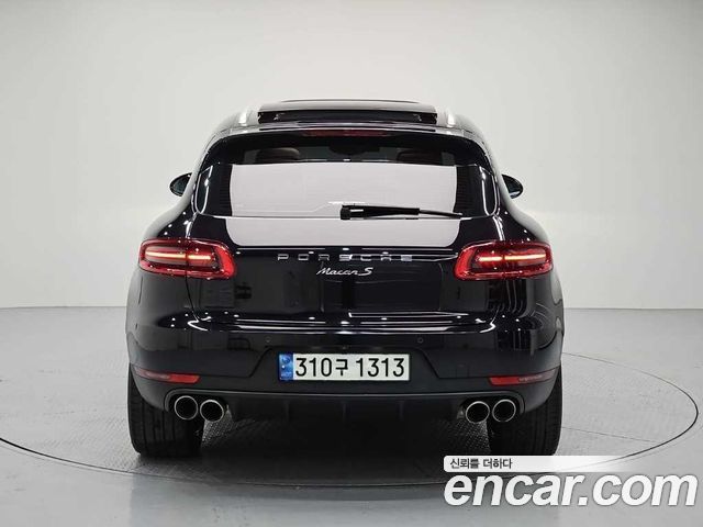 Porsche Macan 2017 — photo 3