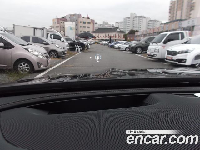 Mercedes-Benz E-Class 2023 — photo 11
