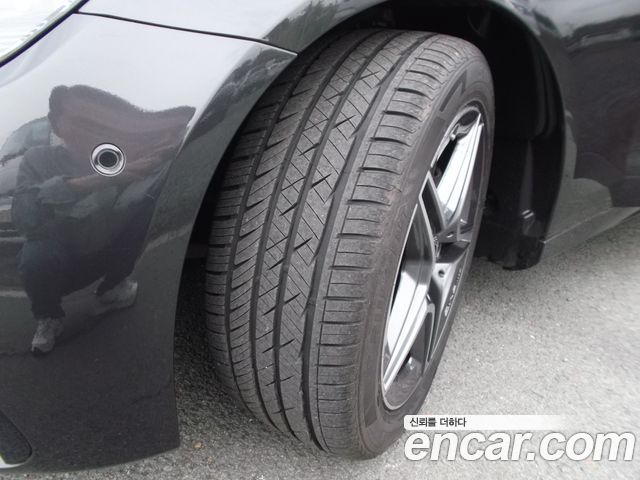 Mercedes-Benz E-Class 2023 — photo 20