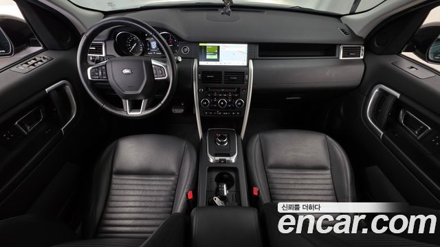 Land Rover Discovery Sport 2018 — photo 10