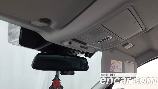 Land Rover Discovery Sport 2018 — photo 23