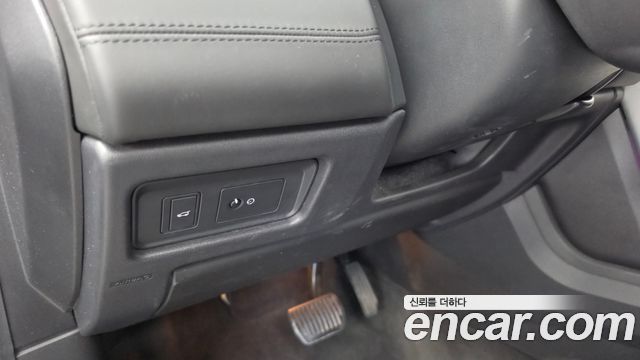 Land Rover Discovery Sport 2018 — photo 27