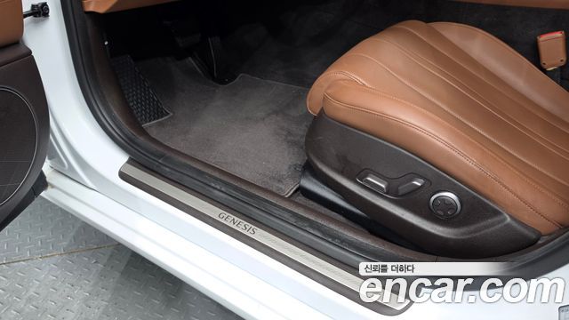 Genesis G80 2021 — photo 30