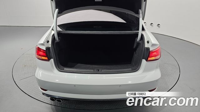 Audi A3 2020 — photo 24