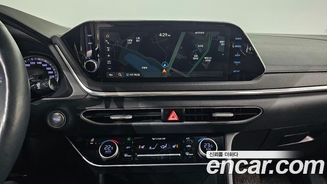 Hyundai Sonata 2020 — photo 18