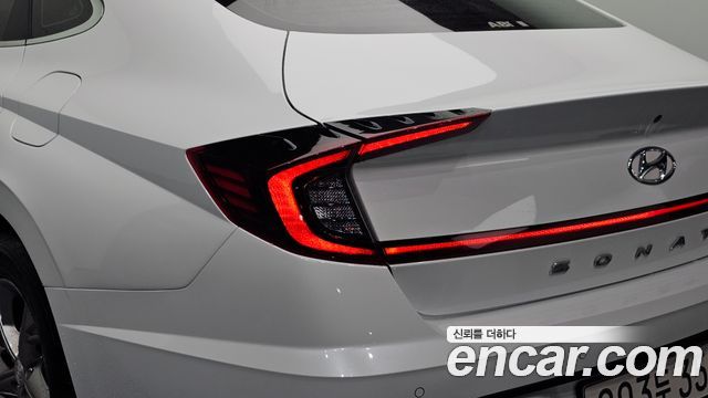 Hyundai Sonata 2020 — photo 9