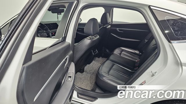 Hyundai Sonata 2020 — photo 30