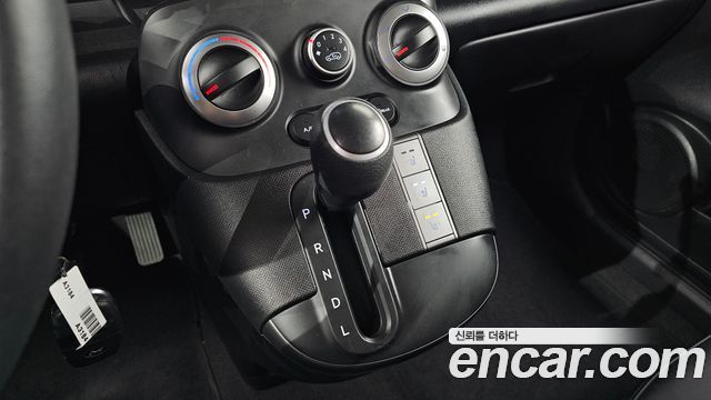Hyundai Casper 2023 — photo 12