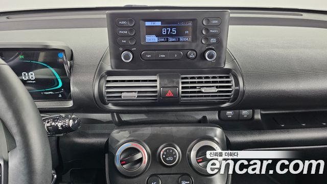 Hyundai Casper 2023 — photo 18