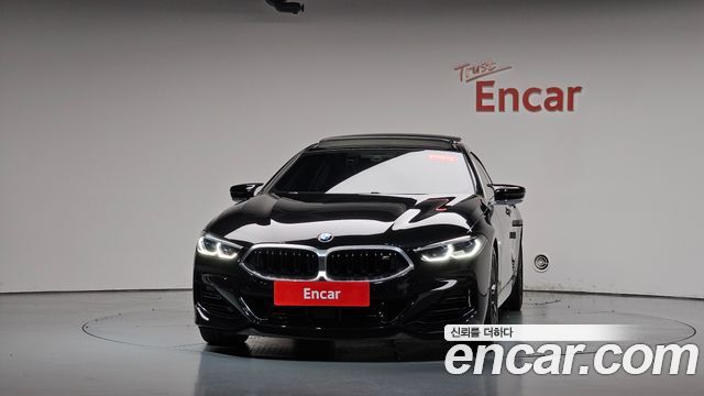 BMW 8-Series 2023 — photo 3