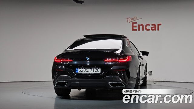 BMW 8-Series 2023 — photo 4