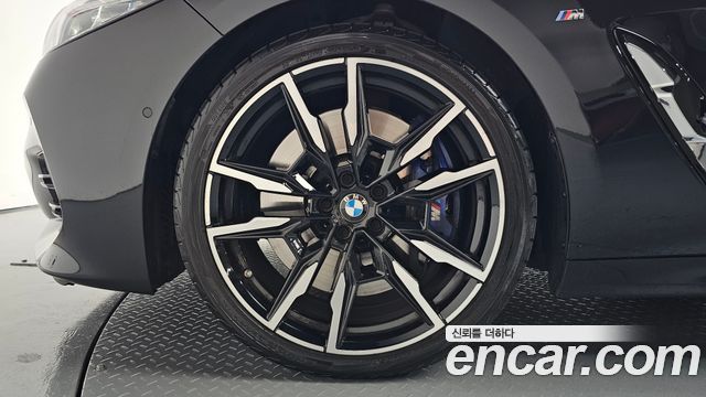 BMW 8-Series 2023 — photo 5
