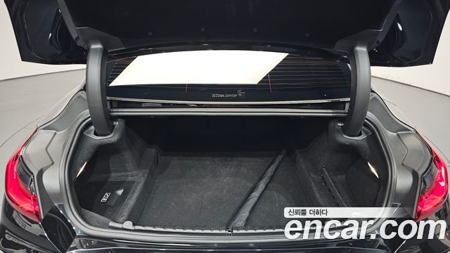 BMW 8-Series 2023 — photo 26
