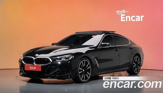 BMW 8-Series 2023 — photo 1