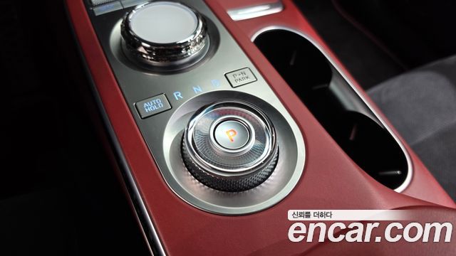 Genesis GV70 2022 — photo 12