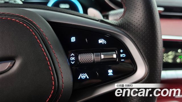 Genesis GV70 2022 — photo 21