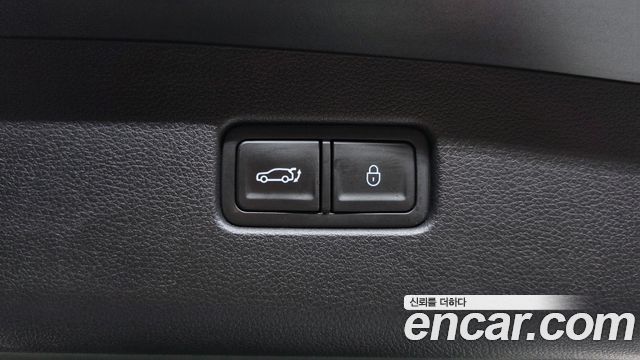 Genesis GV70 2022 — photo 22