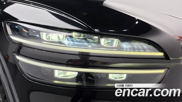 Genesis GV70 2022 — photo 8