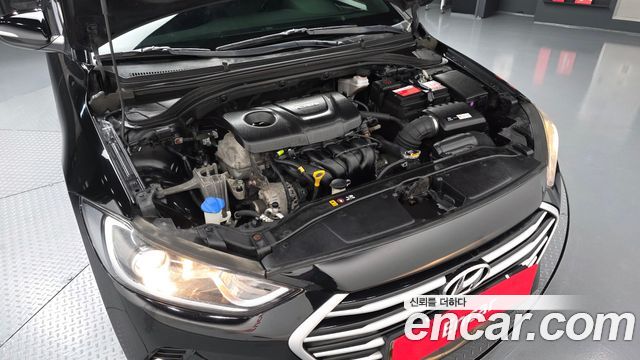 Hyundai AVANTE 2017 — photo 6