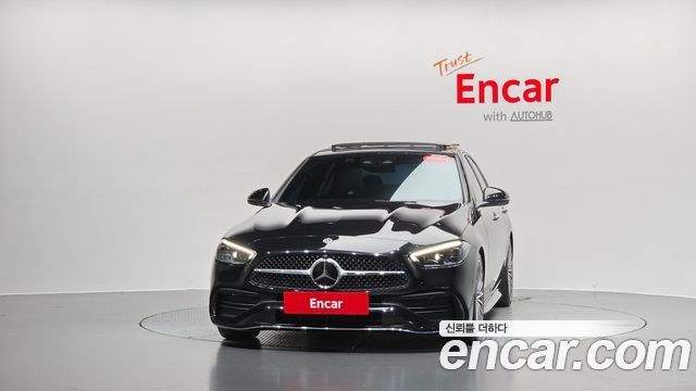 Mercedes-Benz C-Class 2023 — photo 3