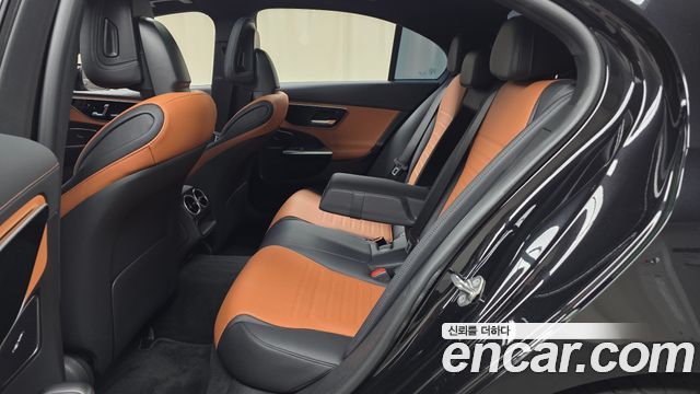 Mercedes-Benz C-Class 2023 — photo 18