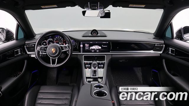 Porsche Panamera 2018 — photo 10
