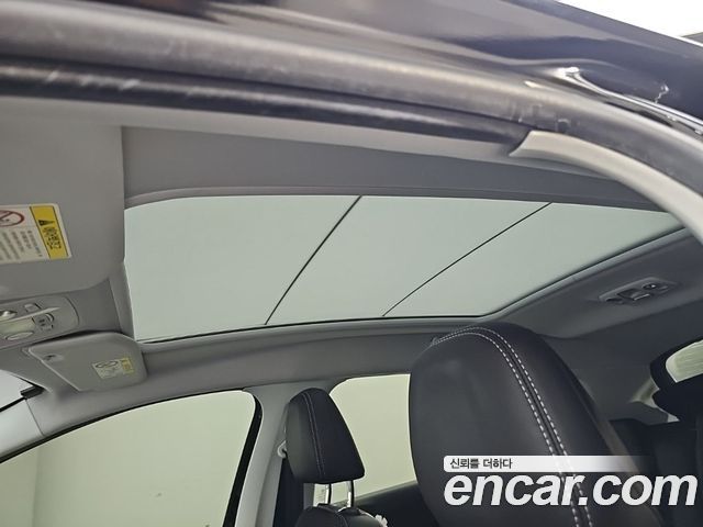 Peugeot 2008 2015 — photo 13