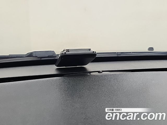 Peugeot 2008 2015 — photo 14