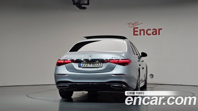 Mercedes-Benz S-Class 2022 — photo 4