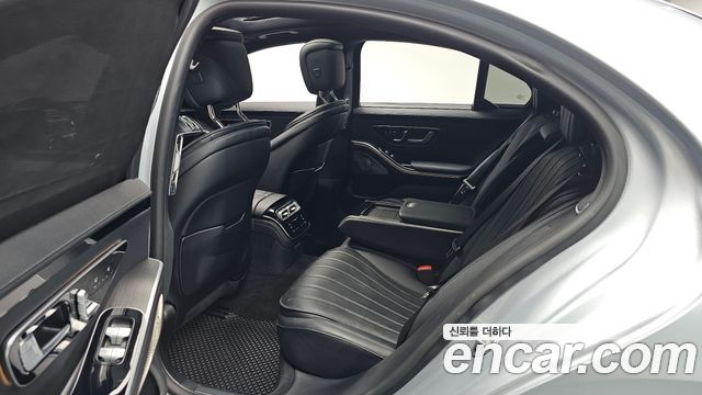 Mercedes-Benz S-Class 2022 — photo 18