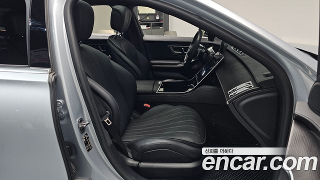 Mercedes-Benz S-Class 2022 — photo 16