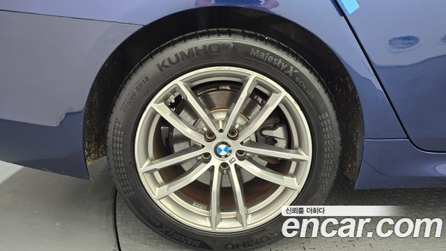 BMW 5-Series 2017 — photo 5