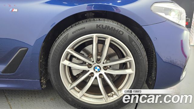 BMW 5-Series 2017 — photo 7