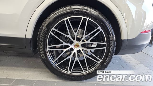 Porsche Cayenne 2024 — photo 5