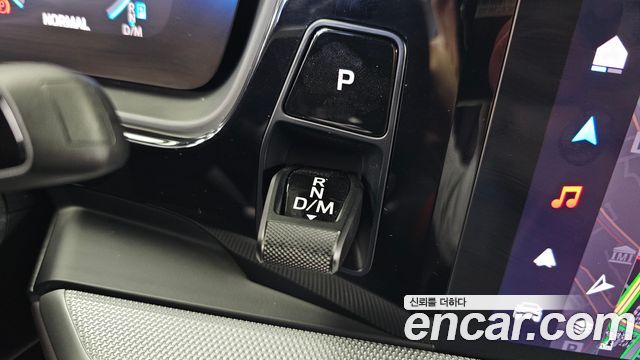 Porsche Cayenne 2024 — photo 12