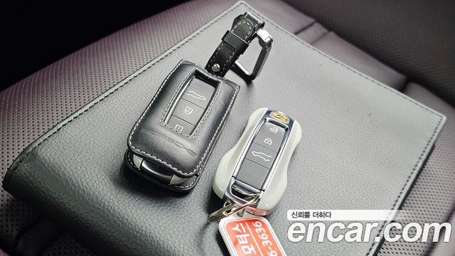 Porsche Cayenne 2024 — photo 29