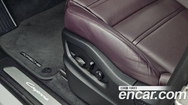 Porsche Cayenne 2024 — photo 32
