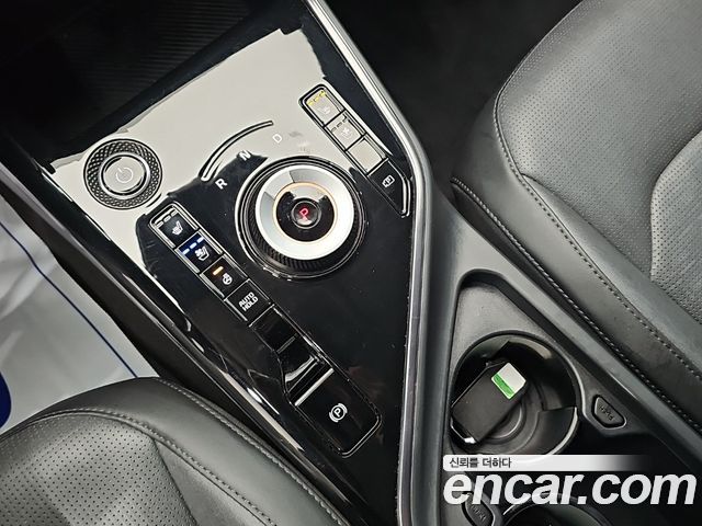 Kia Niro 2023 — photo 8