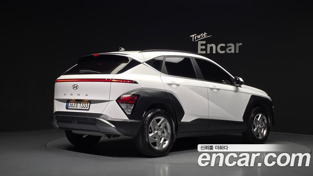 Hyundai Kona 2023 — photo 2